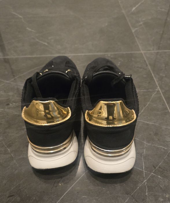 Дамски Маратонки