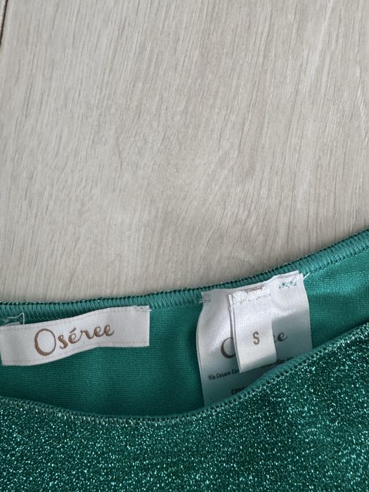 Oséree бански две части