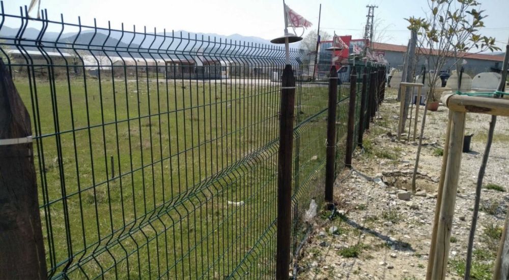 Оградни пана, Метални колове, Портали