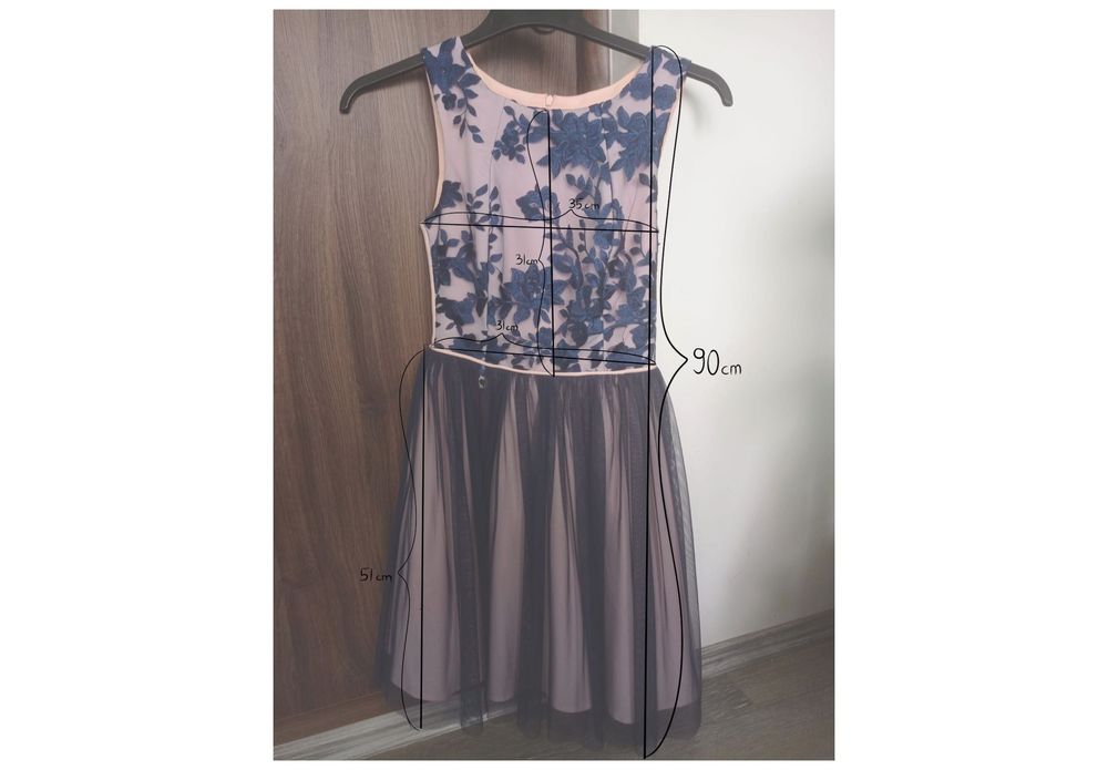 Rochie elegantă cu tul