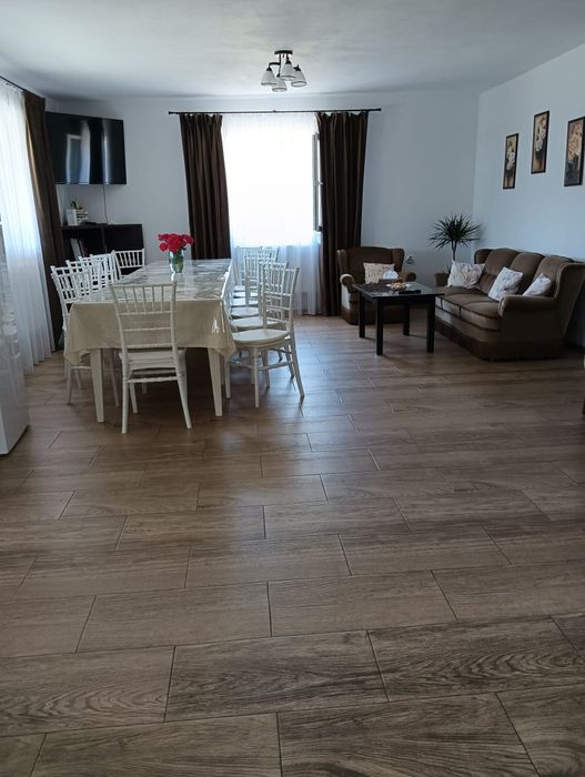 Casa De Pe Vale Câmpeni