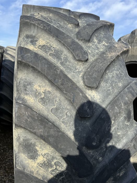 710/75r42 bkt tractor