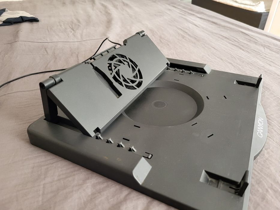 MacBook Pro 13' 16 RAM SSD Linux Mint