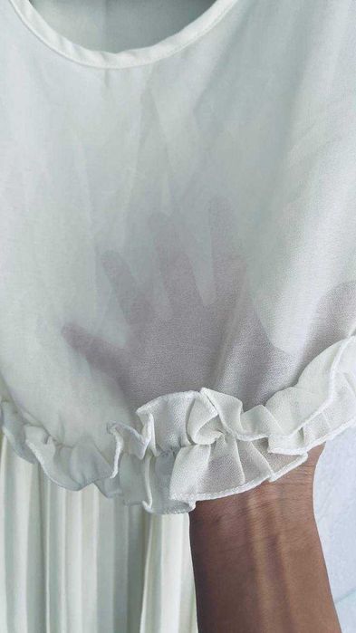 Платья для девочек и женщин