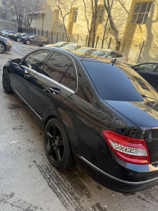 MERCEDES-BENZ C-Class 2010 — imagine 3