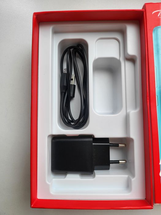 Телефон Itel A49