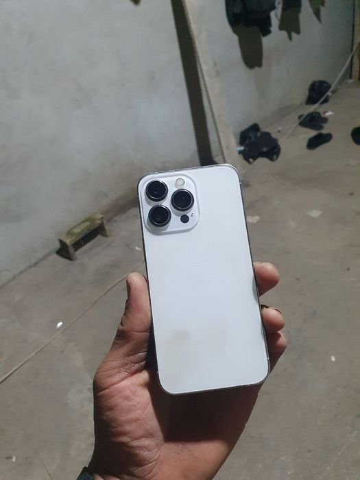 Iphone 13 pro Kar dok