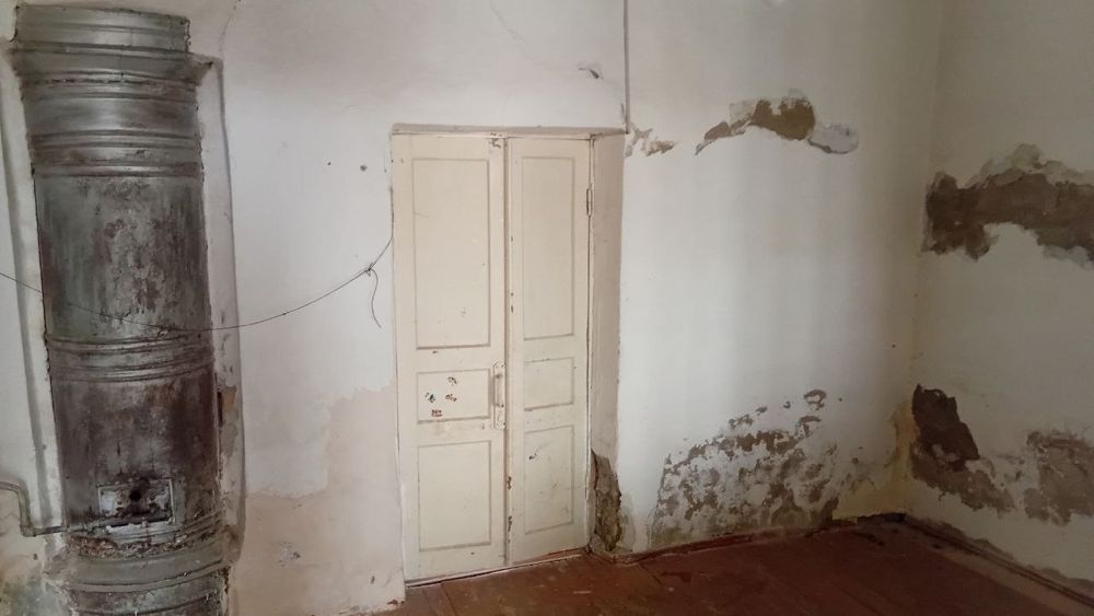 3xonali uy sotiladi  xonalari keng remont talab narxi kelishilinadi