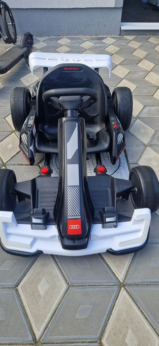 Kart Electric Audi Sport cu Functie DRIFT 24V 300W, 2 Viteze, LED