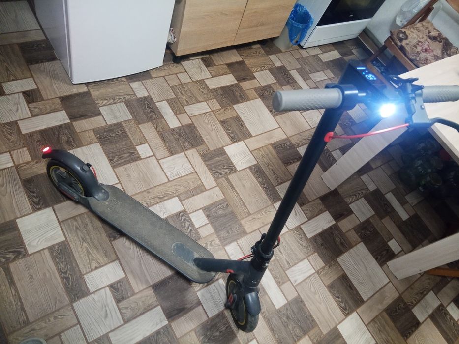Электросамокат Xiaomi 365 pro