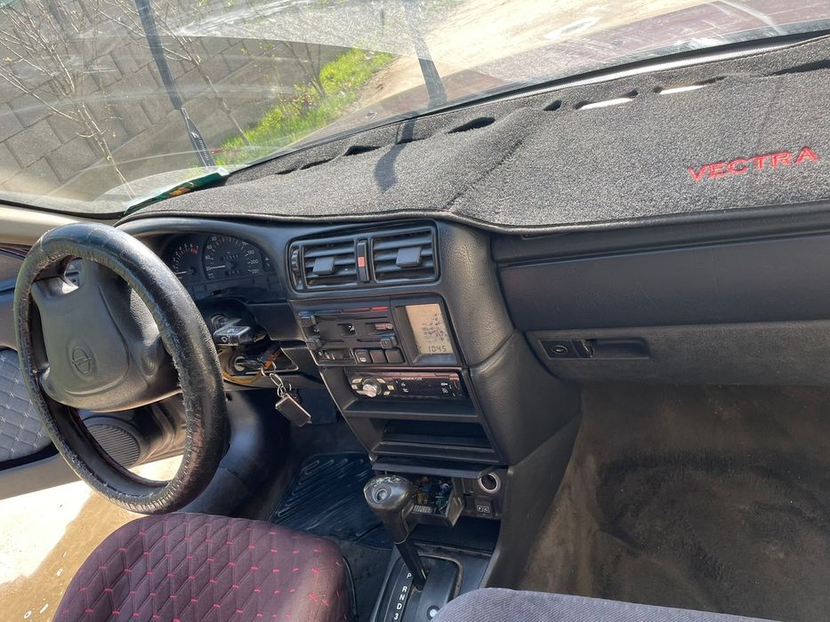 СРОЧНО!!! Сатылады Opel Vectra 1994