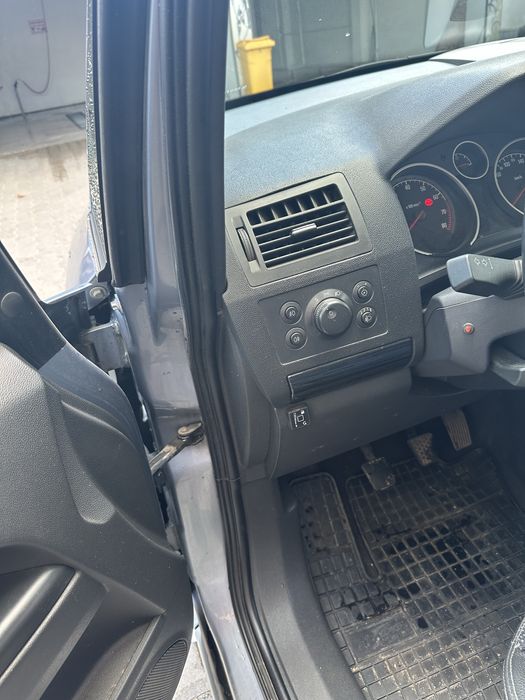 Опел Зафира Б 1.6 16v 105ks