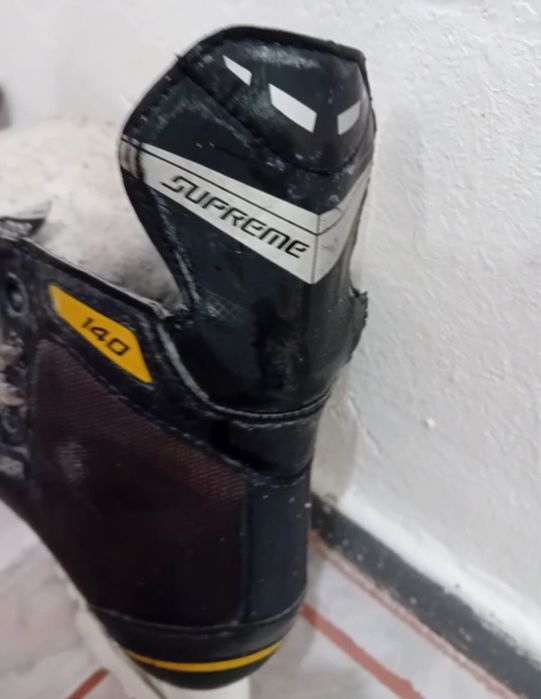 Vând patine second-hand