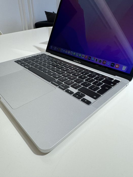 MacBook Pro 13” 2020 (i5)