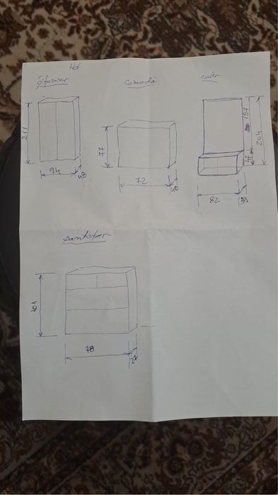2 Sifoniere + 3 comode + cuier din lemn masiv toate + oglinda inramata