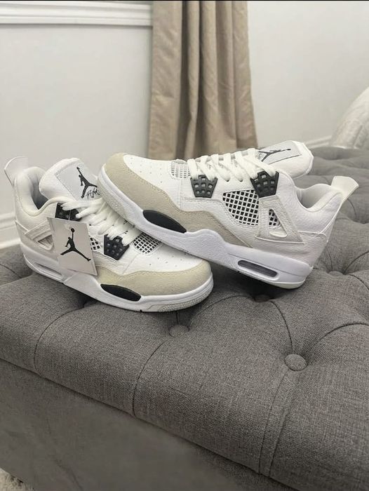 Adidasi Jordan 4 Retro Military - Unisex