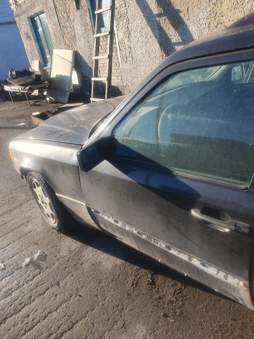 Продам запчасти от мерседес.