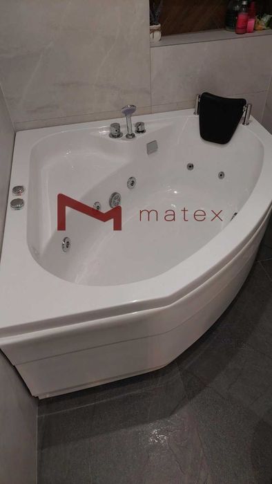 Продава се Тристаен апартамент в Варна, Трошево - 110 кв.м за 1955 €/кв.м - Снимка #2