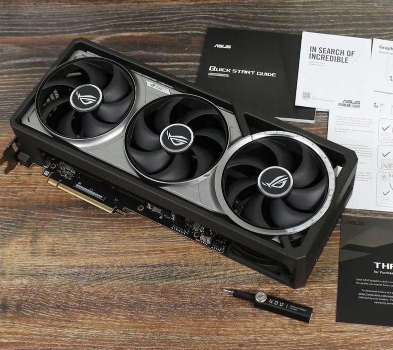 ROG Astral RTX5080 Graphics card OC 16GB