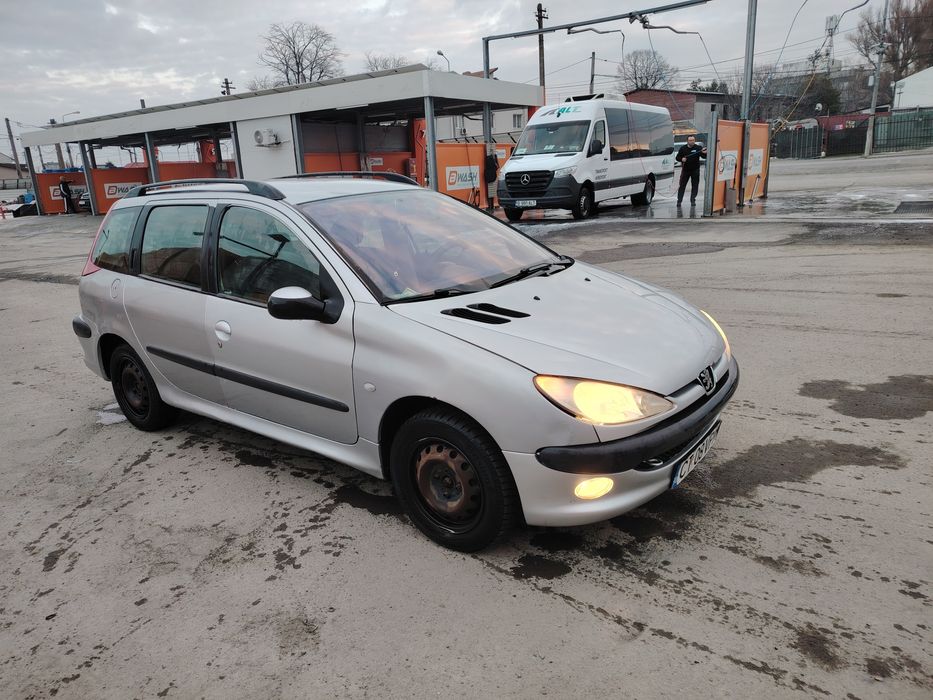 Vand Peugeot 206  sw
An de fabricatie 2004. Pret: 600sw0
Motor 1.4 ben