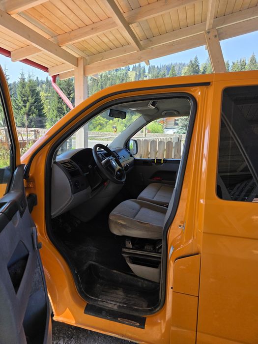 Microbuz Volkswagen t5 8+1
