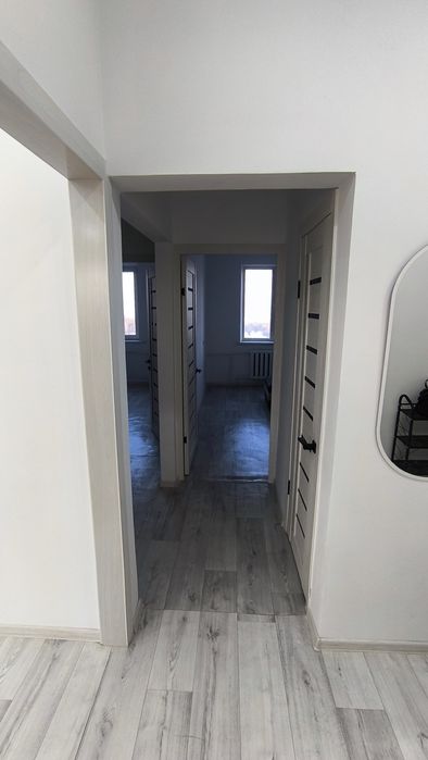 Продам квартиру 3-х комнатную