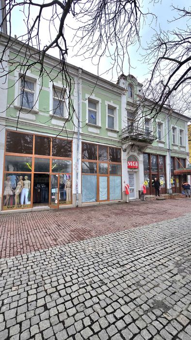 TOП Център магазин + апартамент