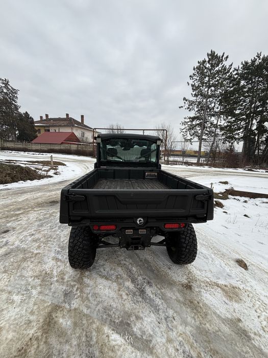 Can am utv 6x6 defender