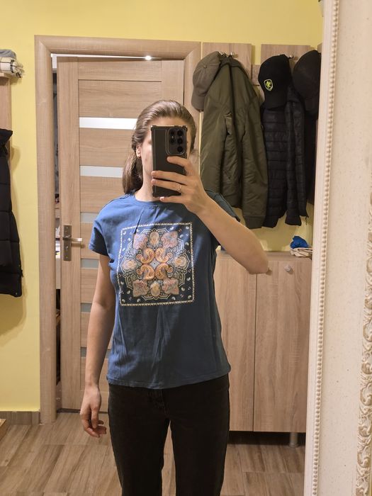 Vand tricou albastru