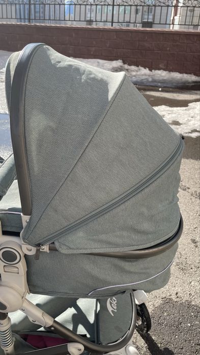 Продам коляску Teknum