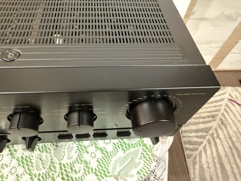 Pioneer A-757 Качествен стерео усилвател