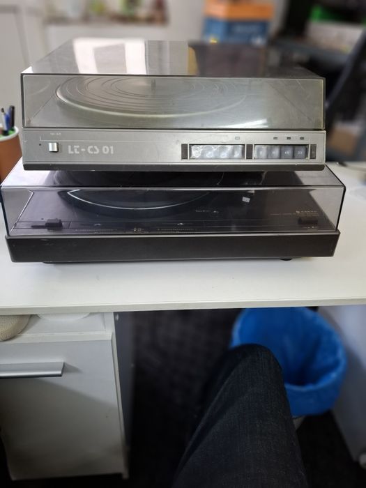 Pickup stereo pentru discuri vinil