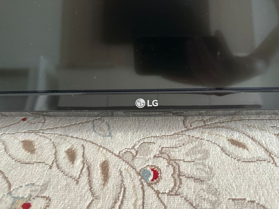 Продам телевизор LG