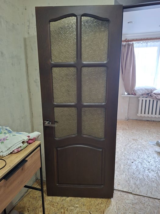 Продам двери межкомнатные  б/у