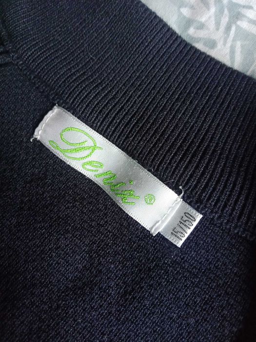 Рюкзак и теплая кофточка