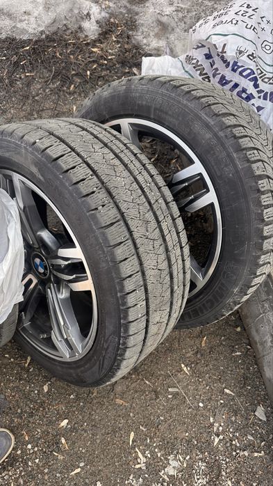 Продам диски с резиной зима комплект