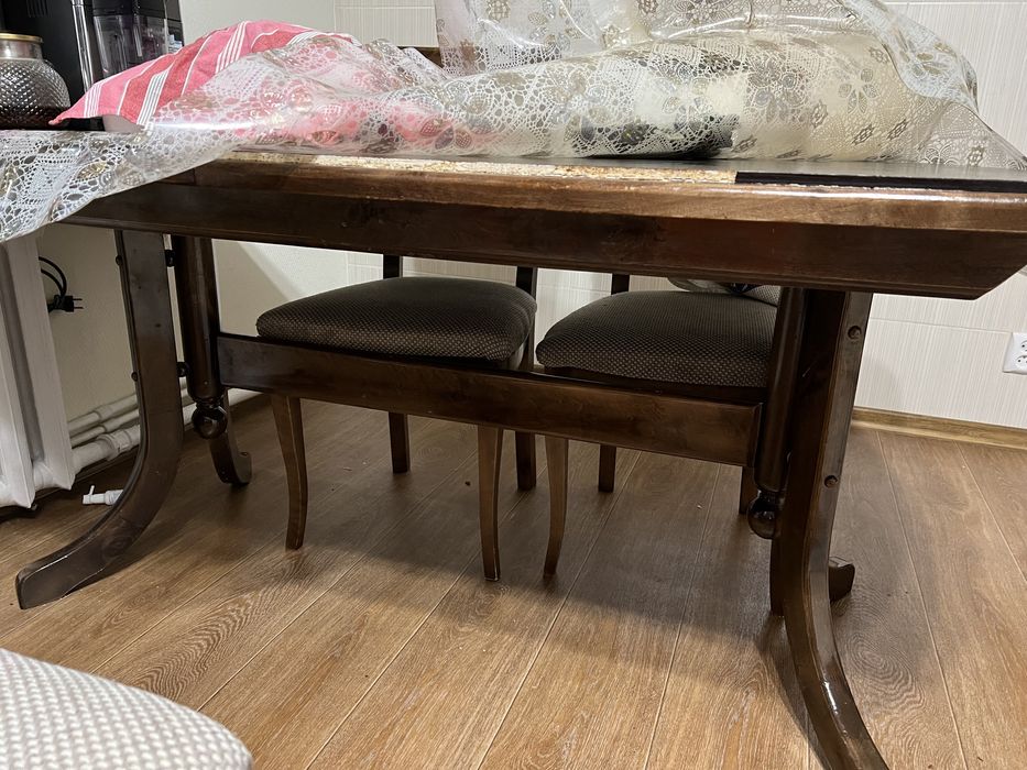 Стол кухонный со стульями (5шт)