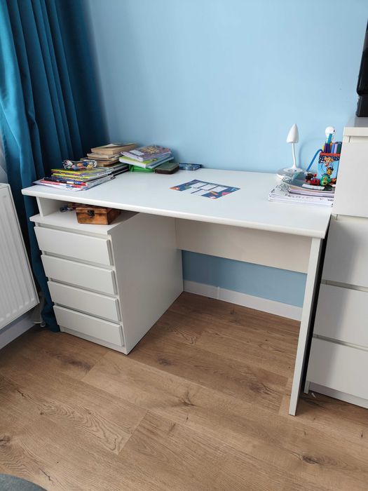 Бюро ученическо!