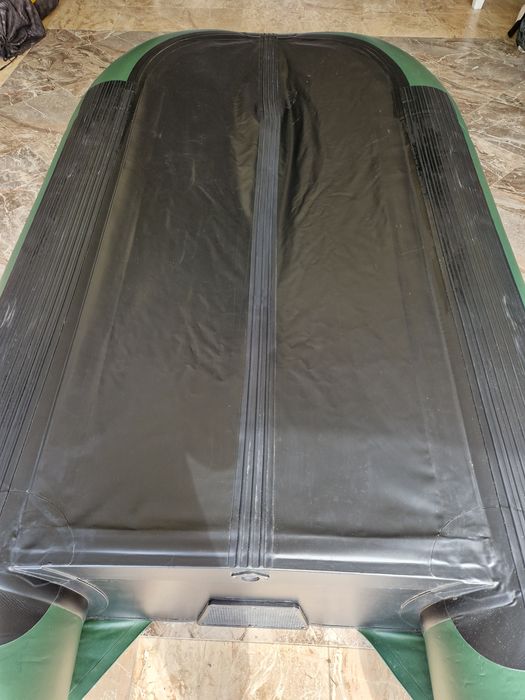 Продается лодка с мотором