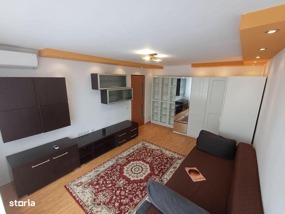 Proprietar, superb apartament cu 3 camere, boxa subsol si loc parcare — fotografia 1