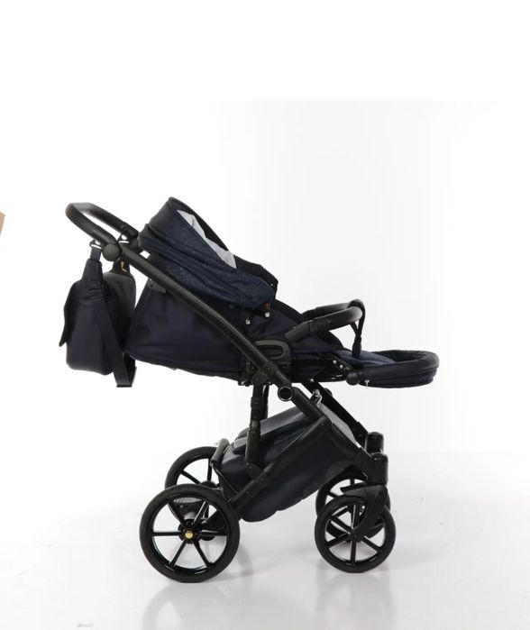 Продам коляску 2 в 1 Corona