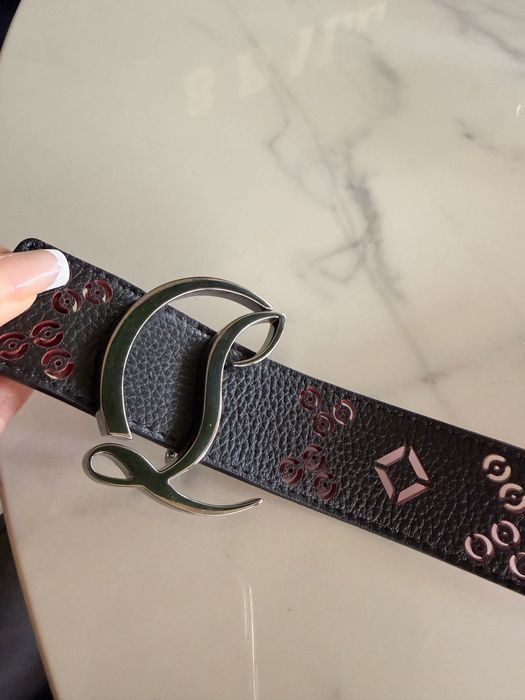 Curea louboutin