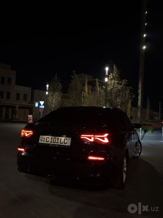 Chevrolet Monza Black Edition
