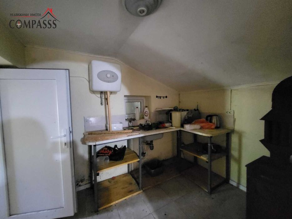 с. Кардам, обл. Добрич, Къща и работилница  – 70000евро!