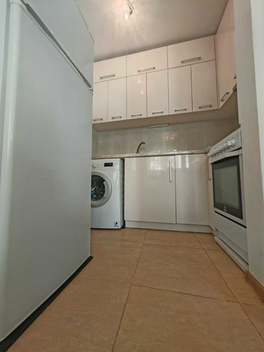 Продава се Двустаен апартамент в Бургас, Възраждане - 62 кв.м за 2541 €/кв.м - Снимка #5