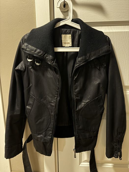 Дамско яке Diesel