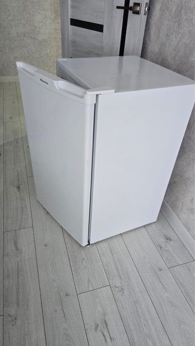 Продам морозильную камеру
