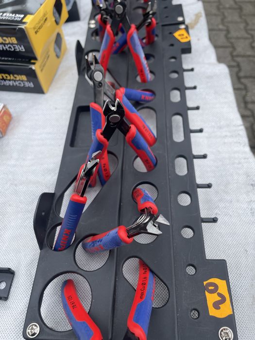 Clesti Knipex profesionali  de taiat fire