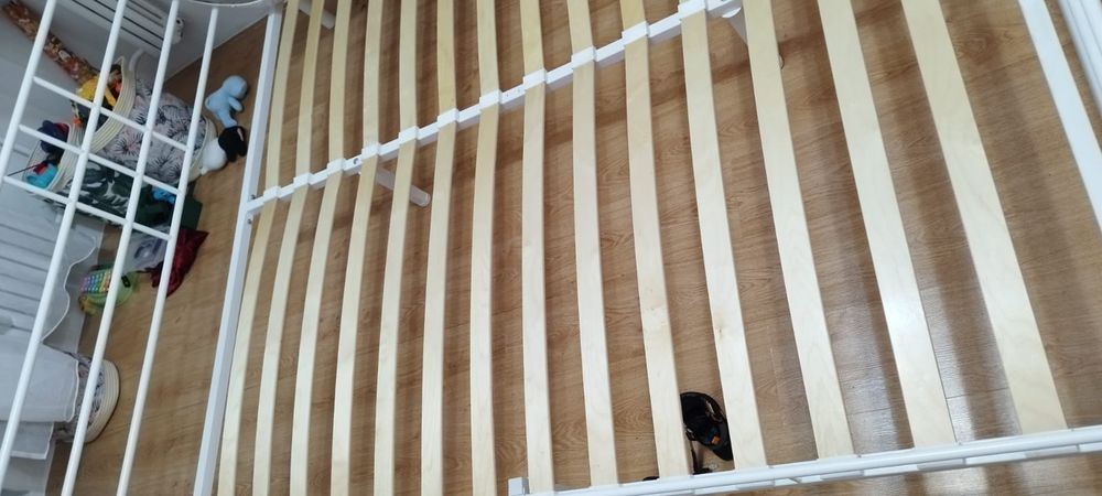 Продается двухспальная кровать