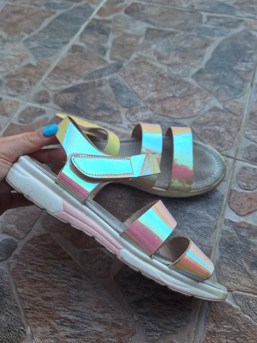 Сандали за момиче 36 номер